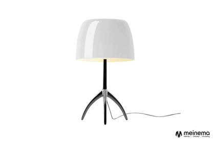  Foscarini Lumiere Grande met witte glazen kap, subtiele lichtverspreiding en stijlvol aluminium onderstel.