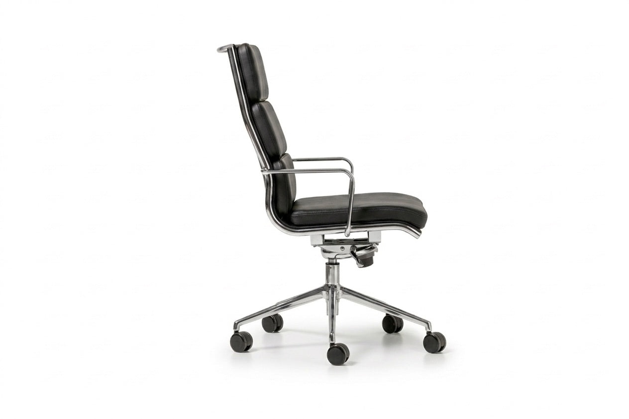 Quinti Season comfort stoel met zwart lederen bekleding